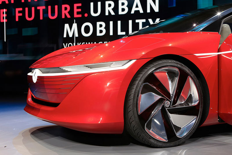 Siêu sedan không cần người lái Volkswagen ID Vizzion ra mắt